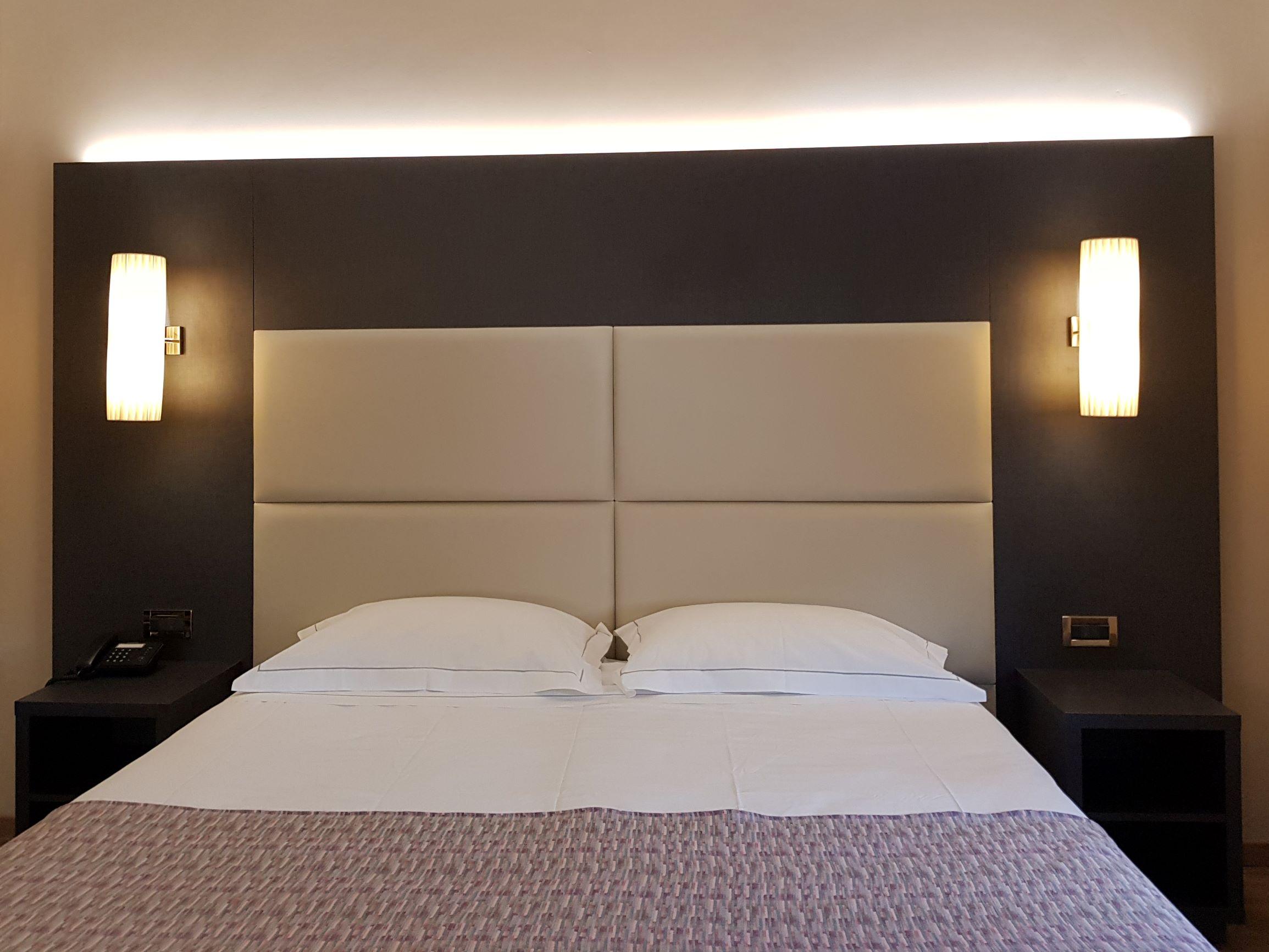 Astra Hotel Ferrara Buitenkant foto